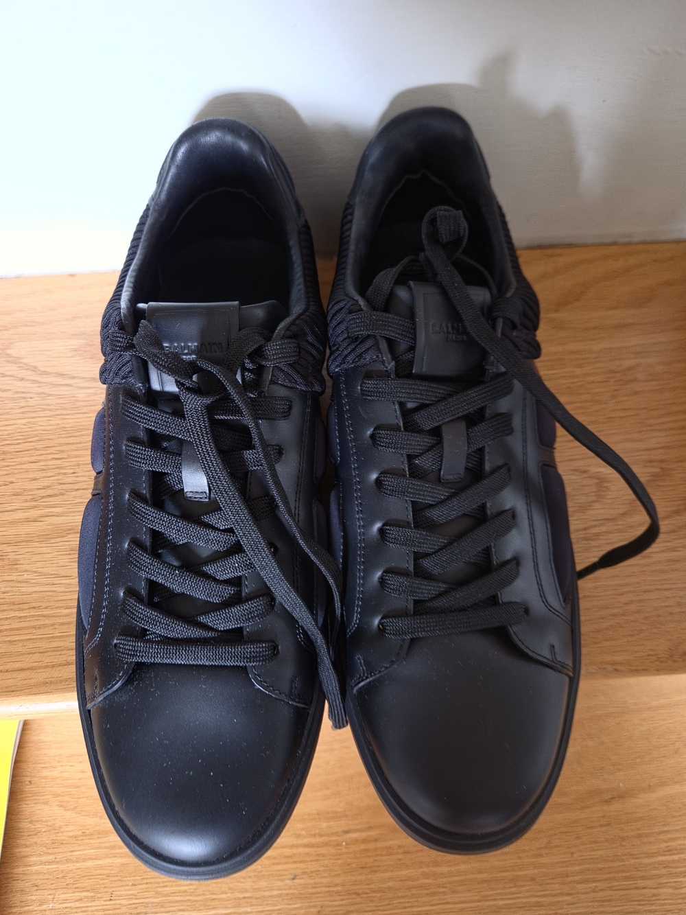 Balmain Men's Black Leather Low-Top Sneakers